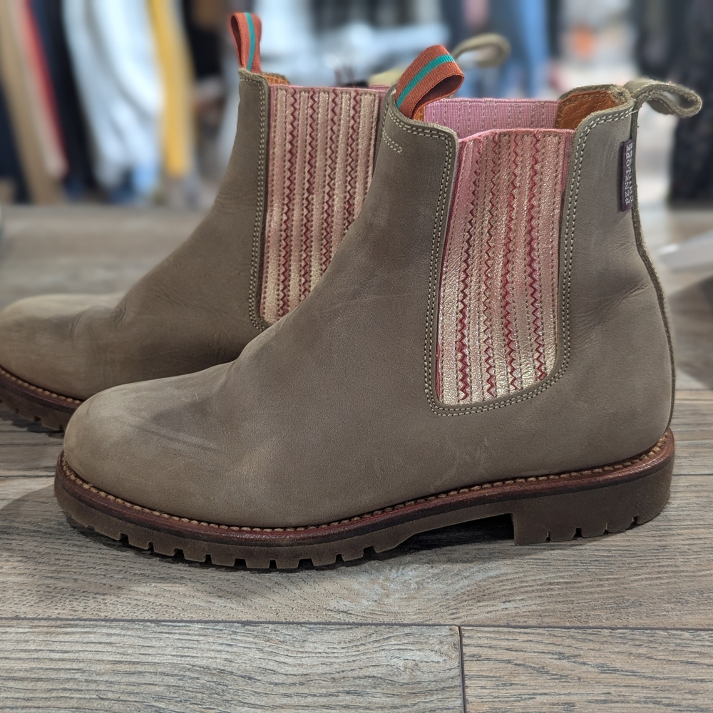 Penelope Chilvers Tan and Pink Chelsea Boots